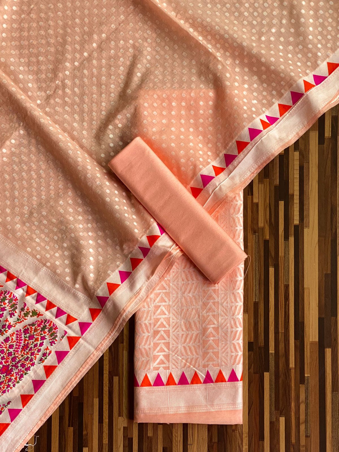 PURE HANDLOOM BANARASI RESHAM COTTON BEAUTIFUL WEAVED UNSTITCHED SUIT