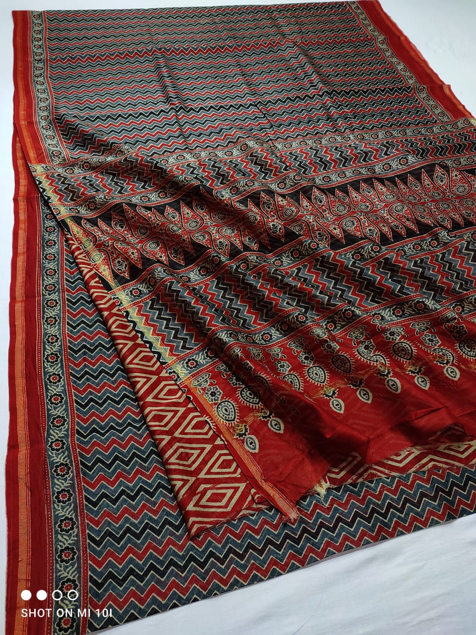 Pure Chanderi Silk Saree With Azrak Print With Blouse