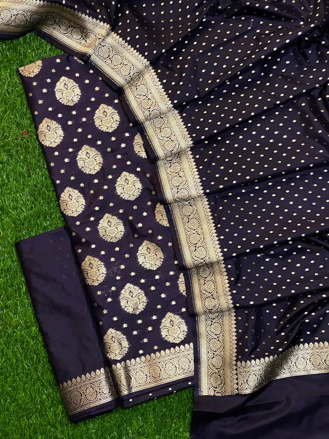 Pure Banarasi Katan Chiniya silk Unstitched Suit with Beautiful zari work