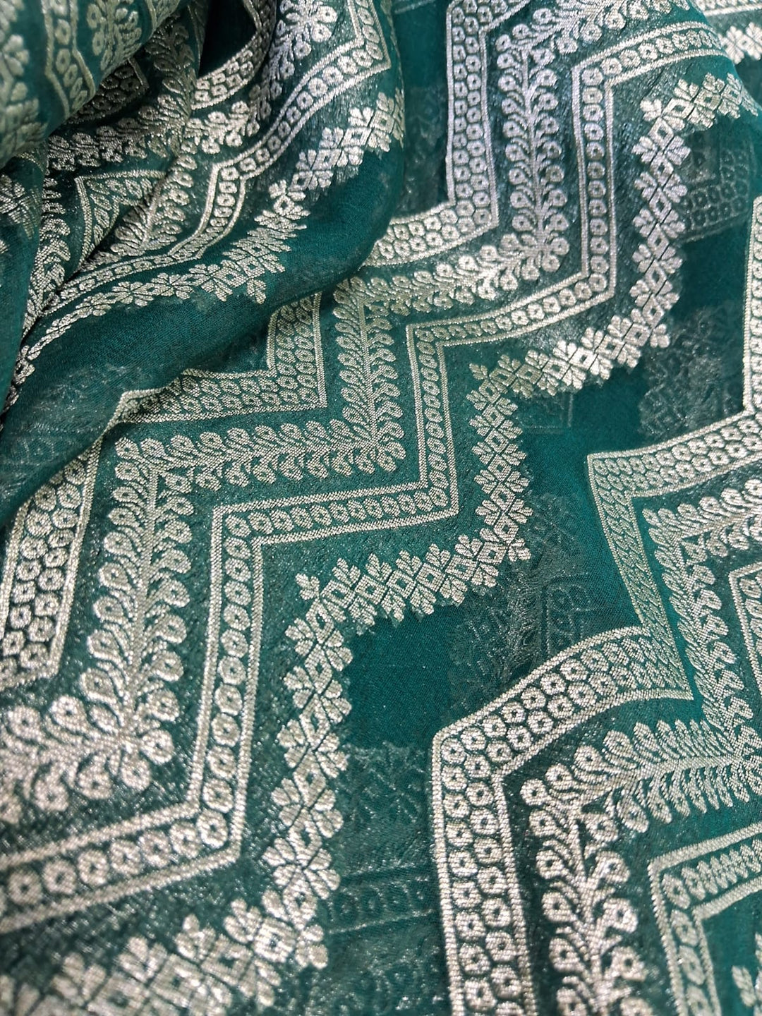 Pure Banarasi Handloom Khaddi Georgette Silk Saree With Water Zari Work in Green