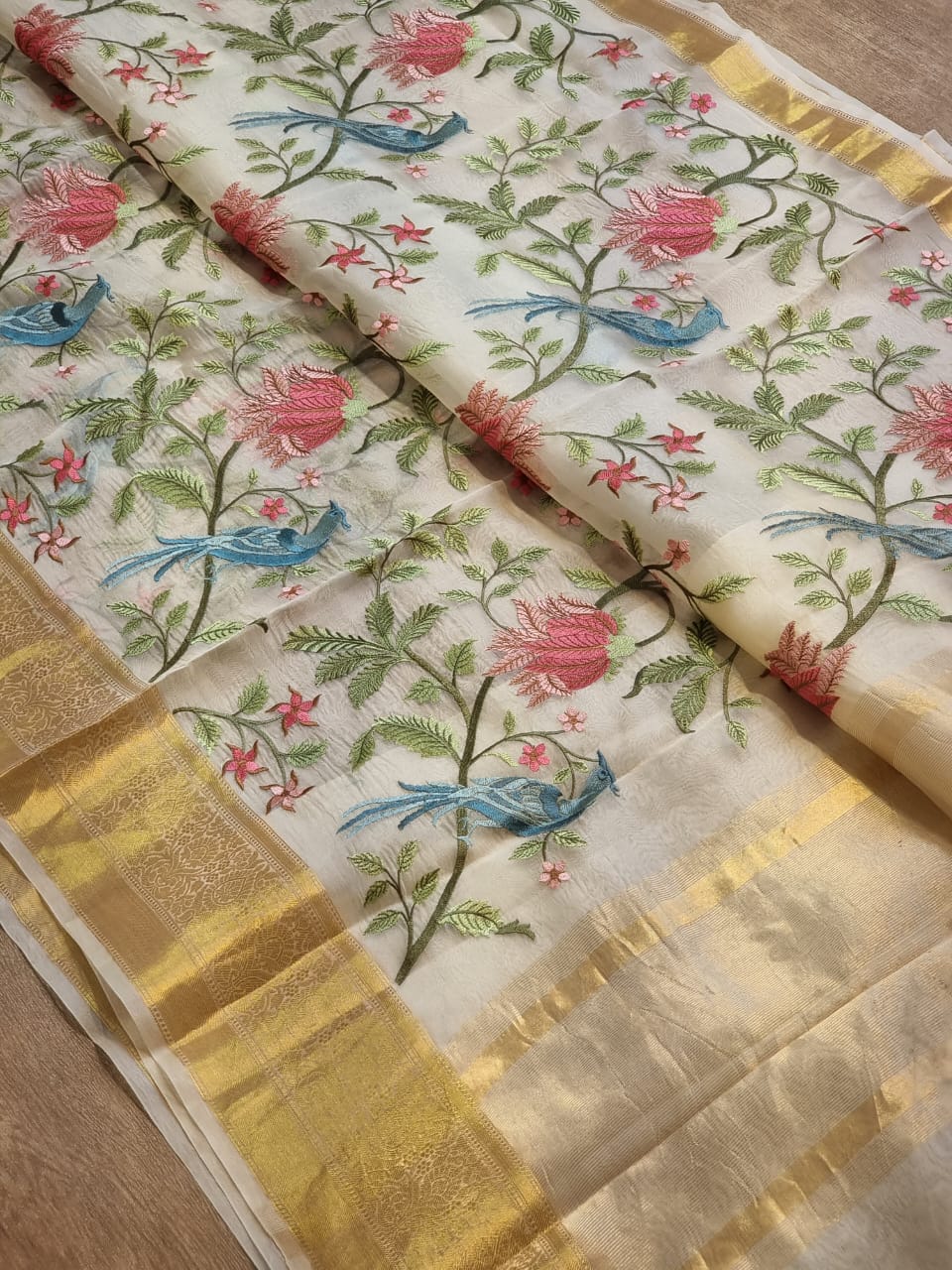 Pure Organza silk Banarasi Border Floral Embroidery Saree with running border blouse