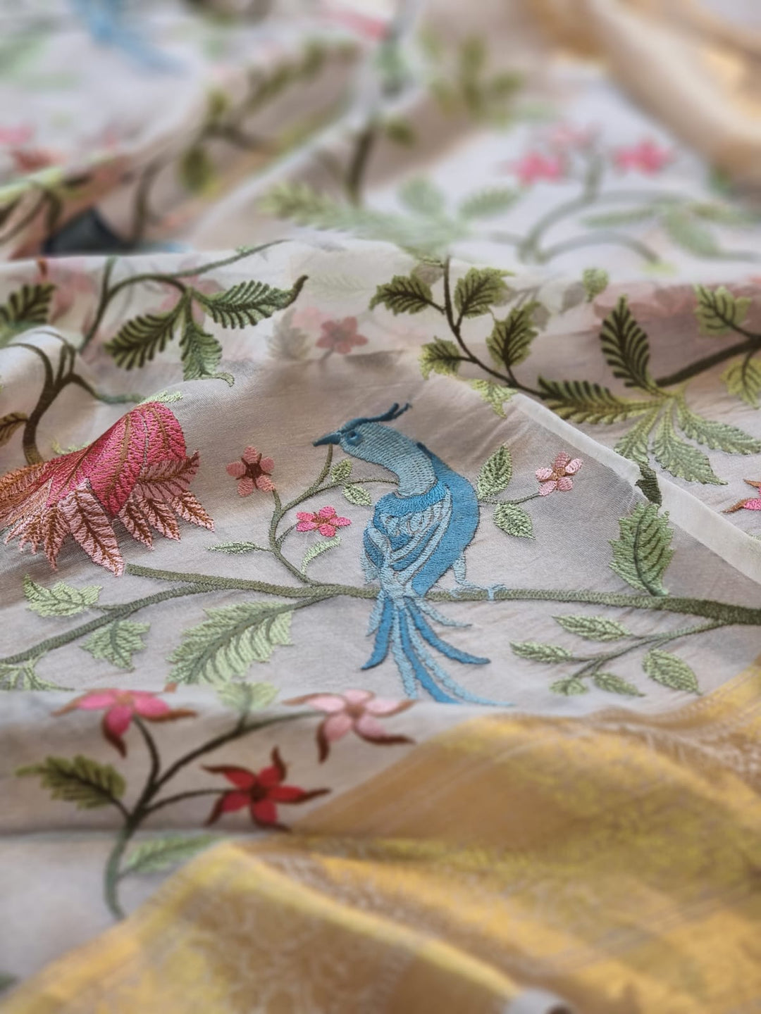 Pure Organza silk Banarasi Border Floral Embroidery Saree with running border blouse