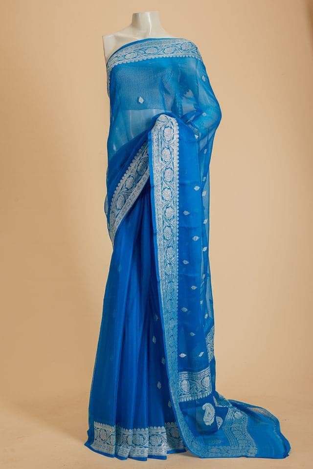 Pure Hand loom  Khaddi Georgette Saree with Silver Zari Weaving blouse
