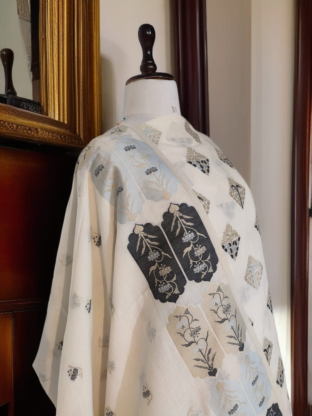 Exclusive Pure Banarasi Chanderi Silk Alfi Weaved Unstitched Suit