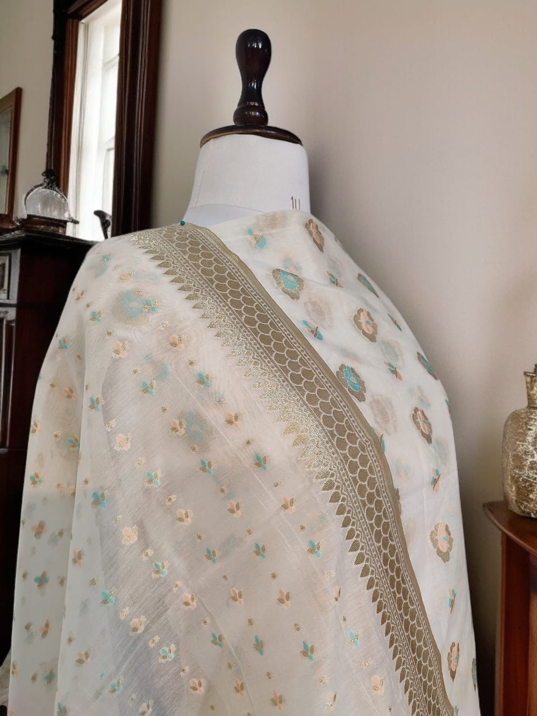 Exclusive Pure Banarasi Chanderi Silk Alfi Weaved Unstitched Suit