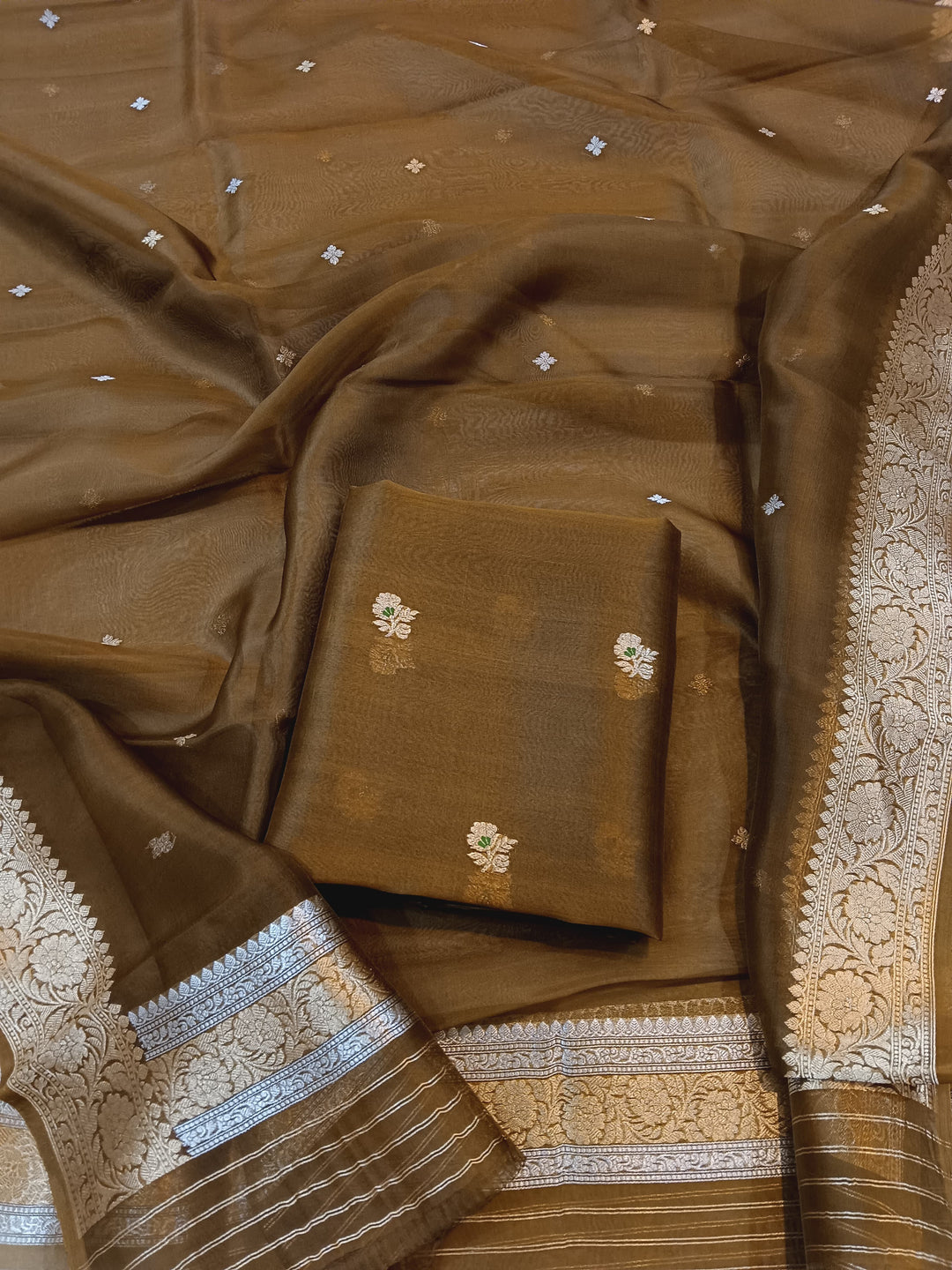 Pure Banarasi Organza Unstitched Suit With Khadwa Work