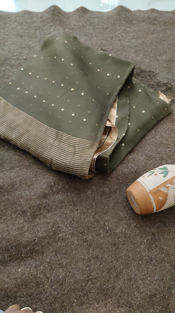 Exclusive Bengal Handloom Muslin Silk Saree with All Over Sequence Work