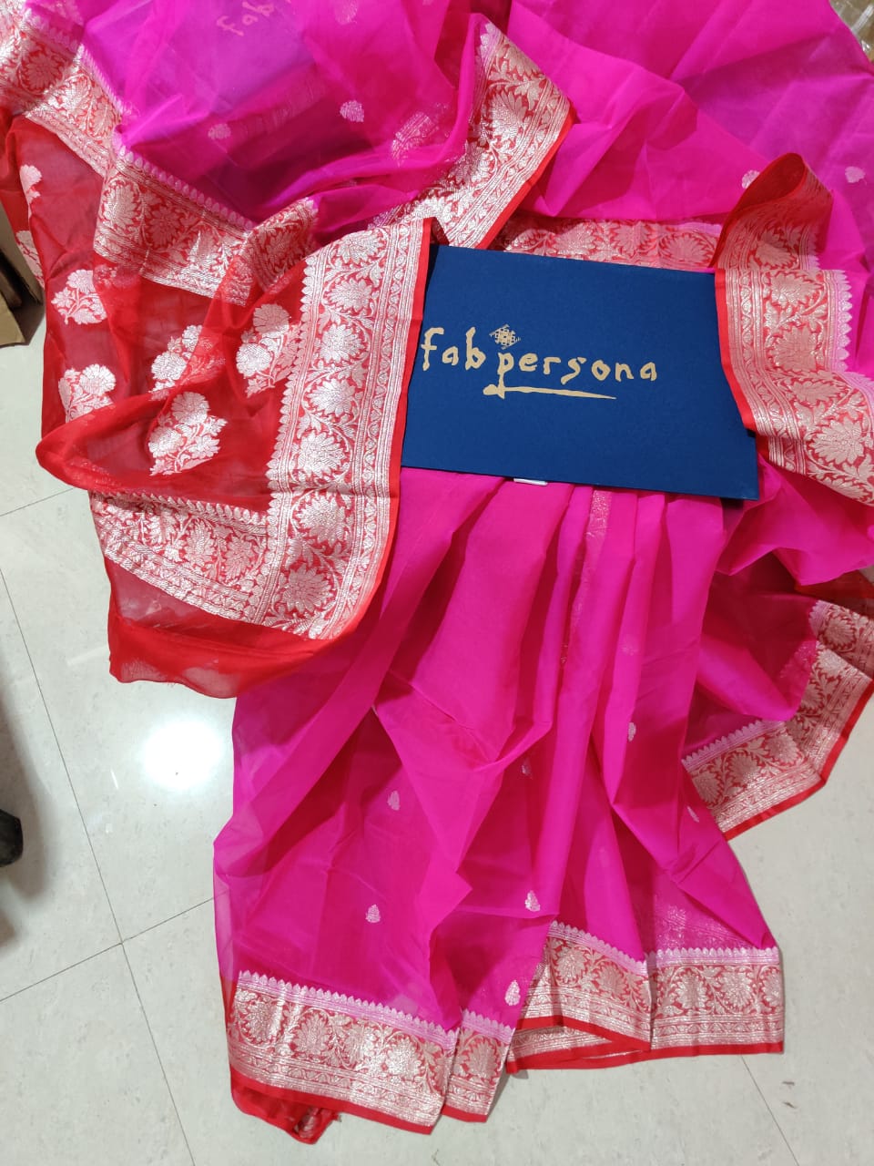 Pure Hand loom  Khaddi Chiffon Georgette Saree with Silver Zari Weaving blouse