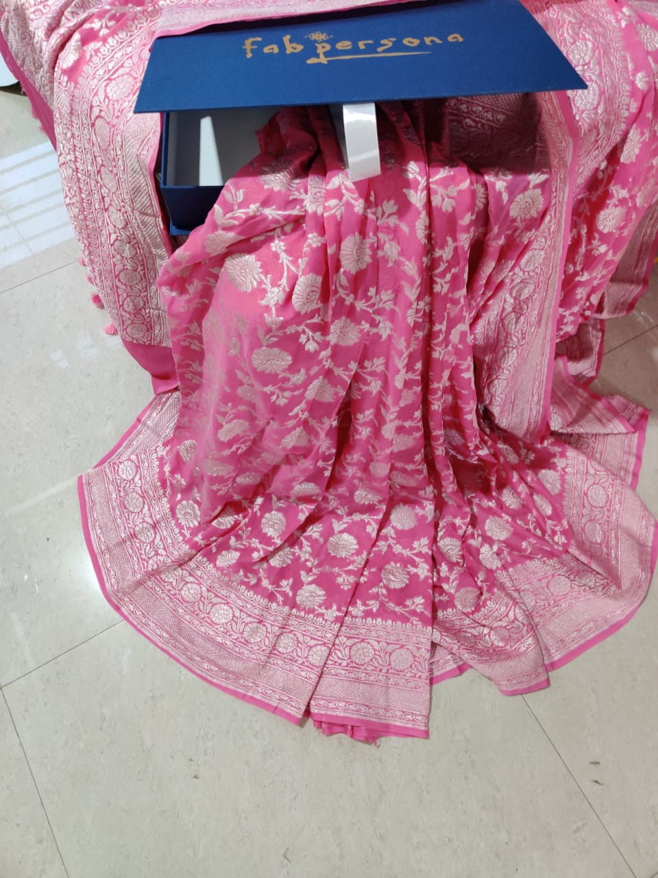 Exclusive Pure Banarasi Khaddi Chiffon Saree with Rich pure Gold Zari Buti , With  Traditional Banarasi Style Border And Pallu  ( length- 6.3 meter ) (Copy)