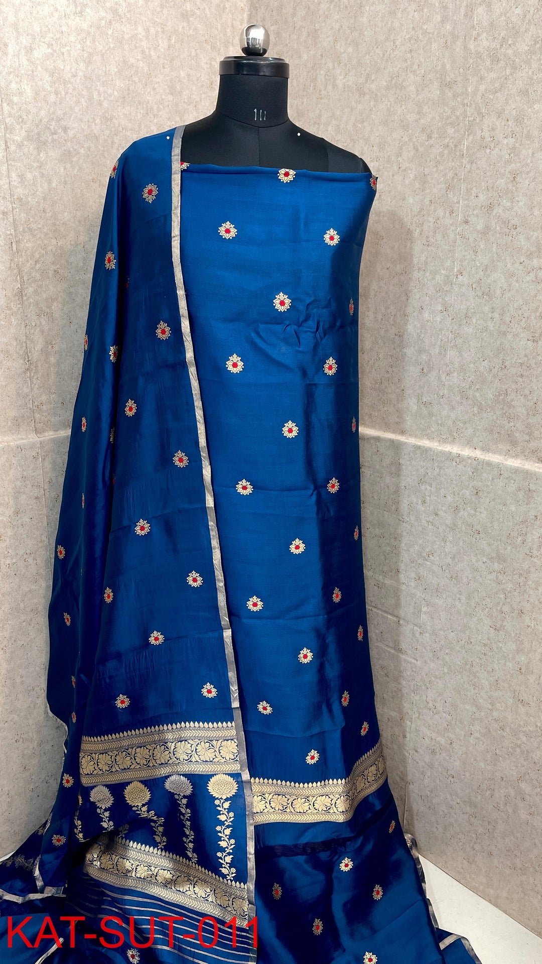 Exclusive Handloom Banarasi Raw Mango Silk 3pc Unstitched Suit