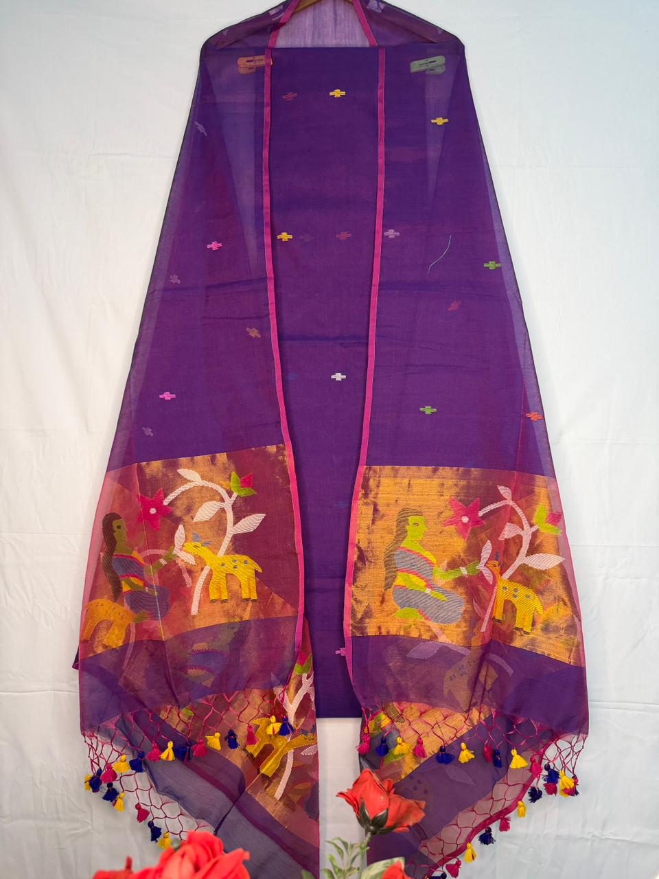 Exclusive Muslin Jamdani 2 pc Unstitched Suit.