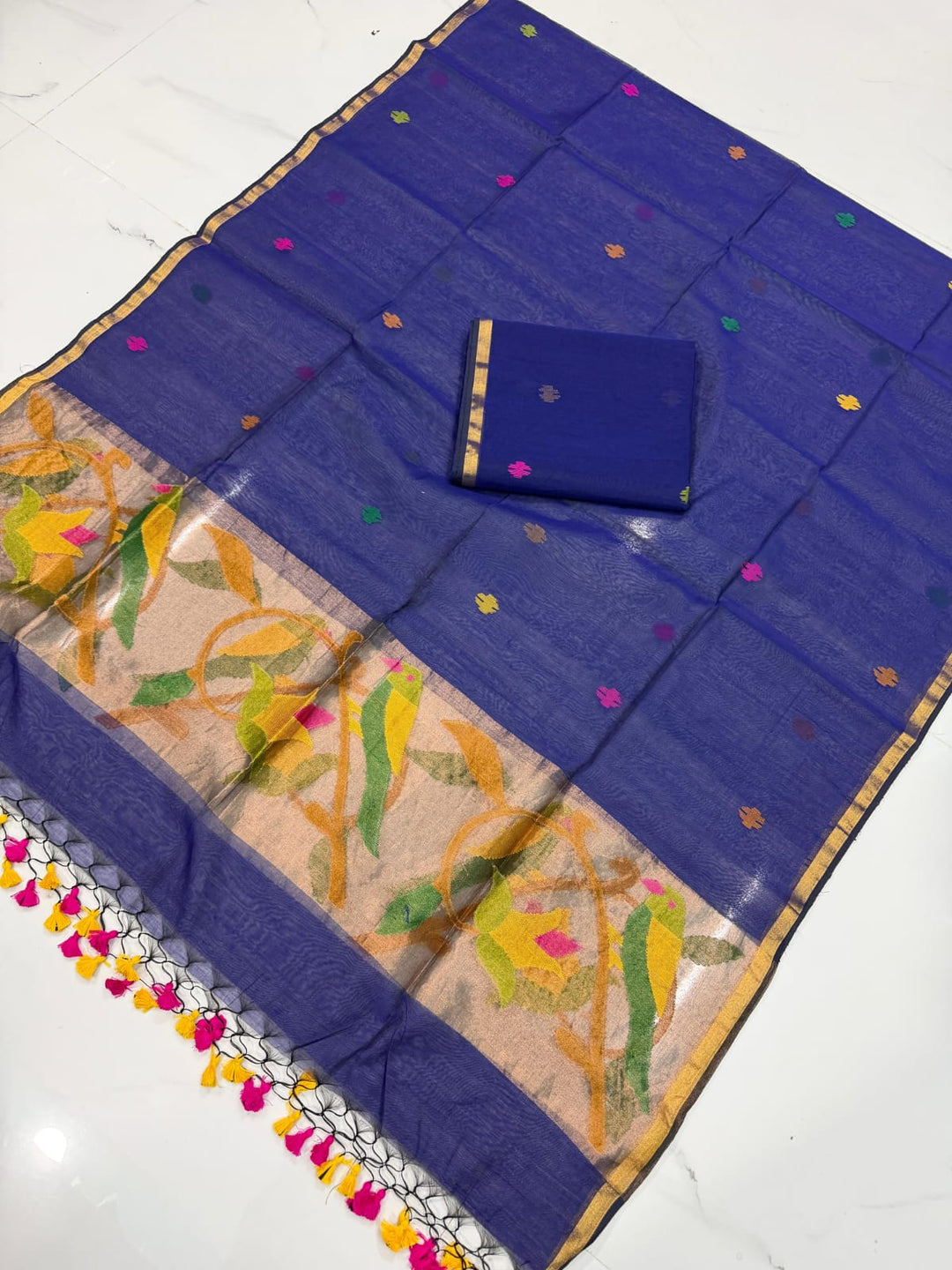 Exclusive Muslin Jamdani 2 pc Unstitched Suit.