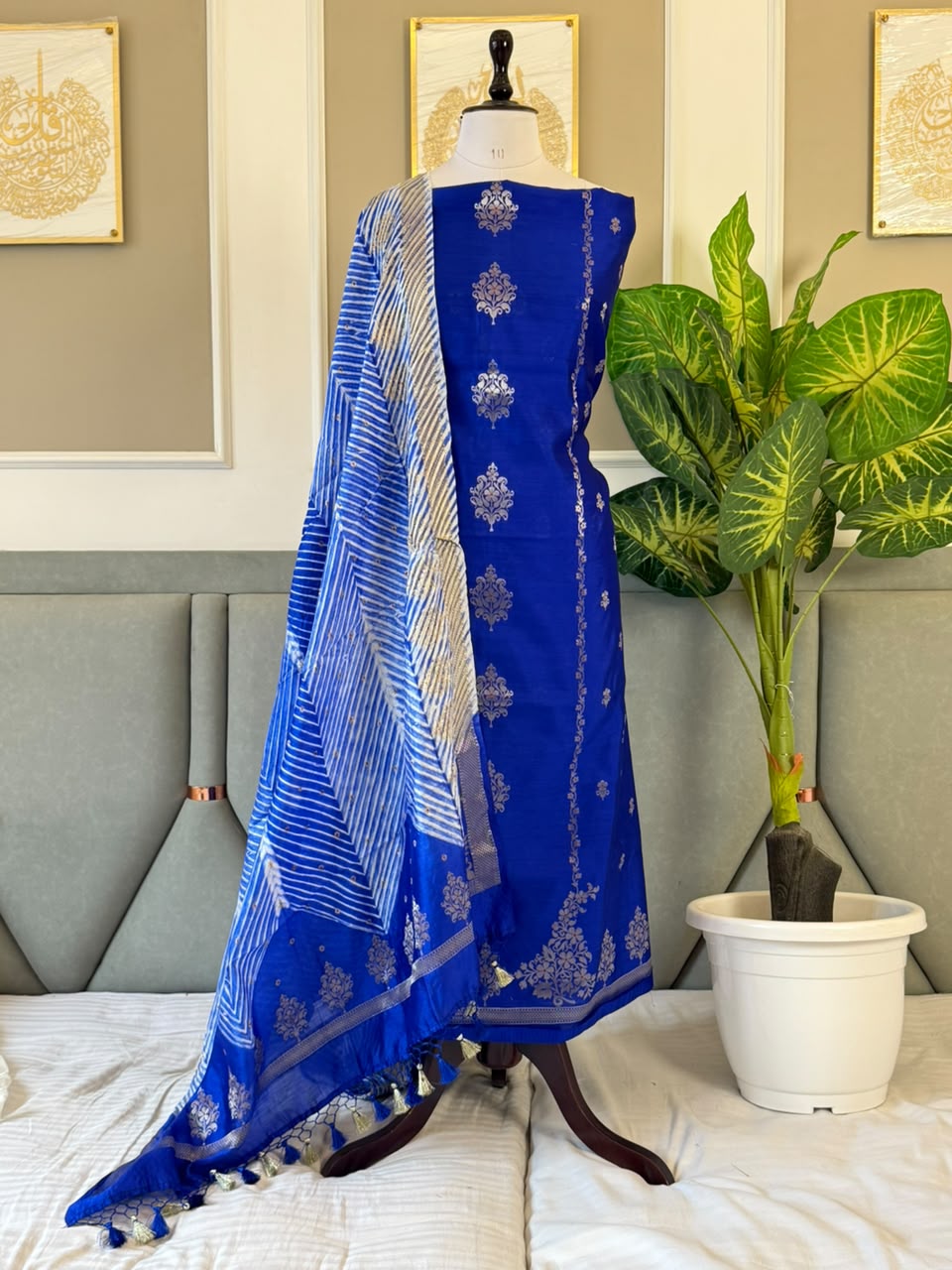 Pure Chinya Zari Work Unstitched Suit With Chinya zari work Bandhni prnit Dupatta.