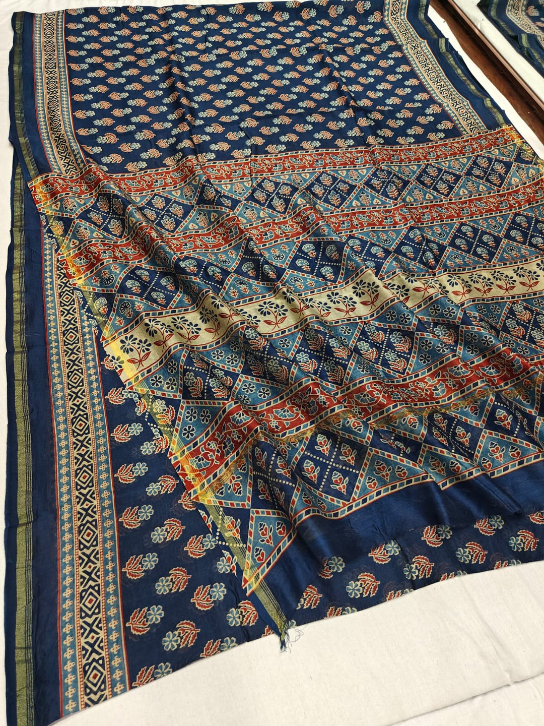 Pure Chanderi Silk Saree With Azrak Print With Blouse .