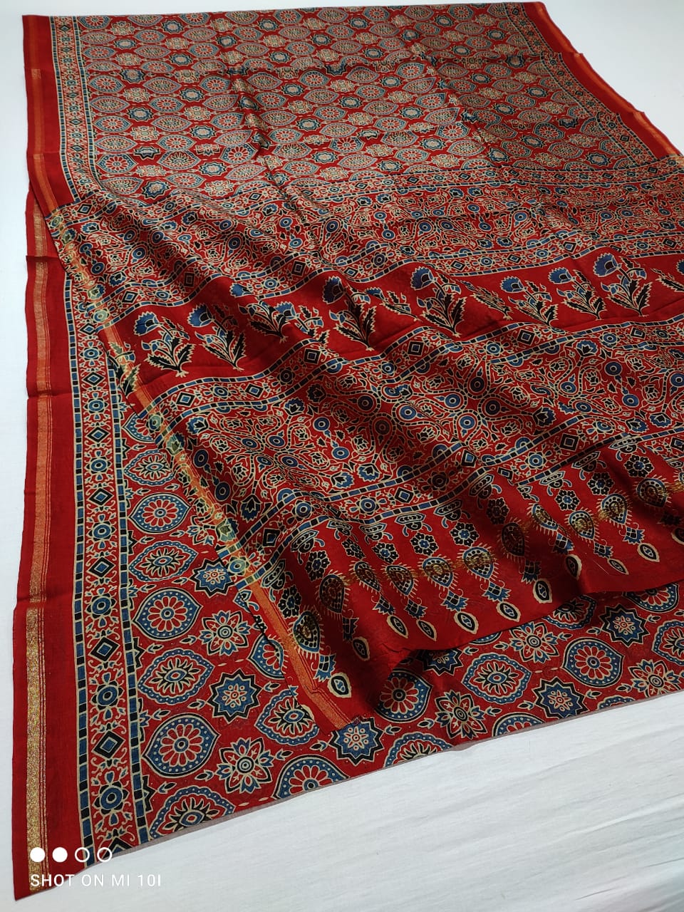 Pure Chanderi Silk Saree With Azrak Print With Blouse .