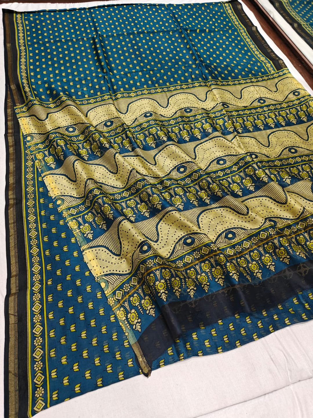 Pure Chanderi Silk Saree With Azrak Print With Blouse .