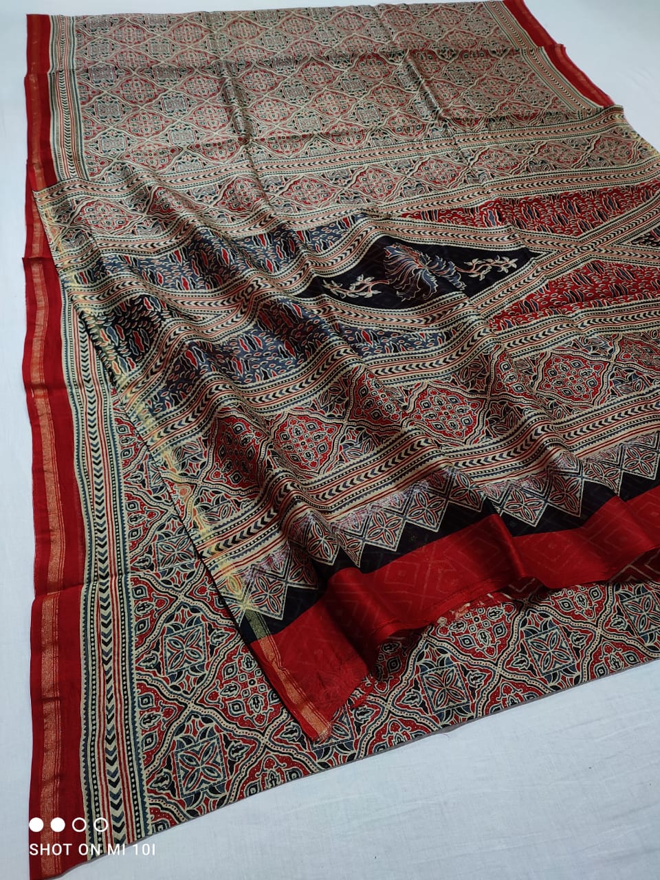 Pure Chanderi Silk Saree With Azrak Print With Blouse .