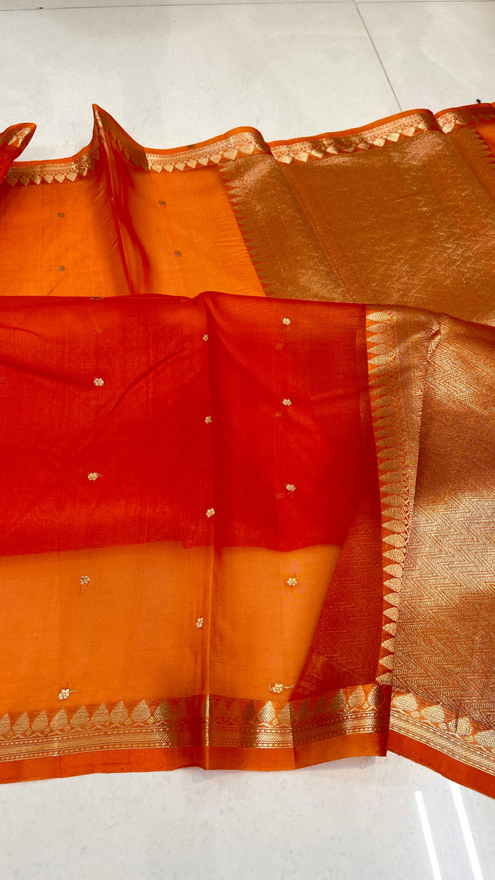 Pure Banarasi Kora Silk Saree With Intricate Borders ( SILK MARK CERTIFIED)