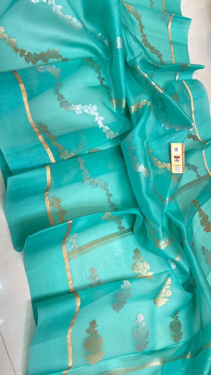 Exclusive Pure Banarasi Handloom Weaved Kora Silk Saree With Satin Border ( Silk Mark Certified)
