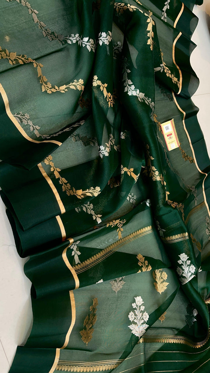 Exclusive Pure Banarasi Handloom Weaved Kora Silk Saree With Satin Border ( Silk Mark Certified)