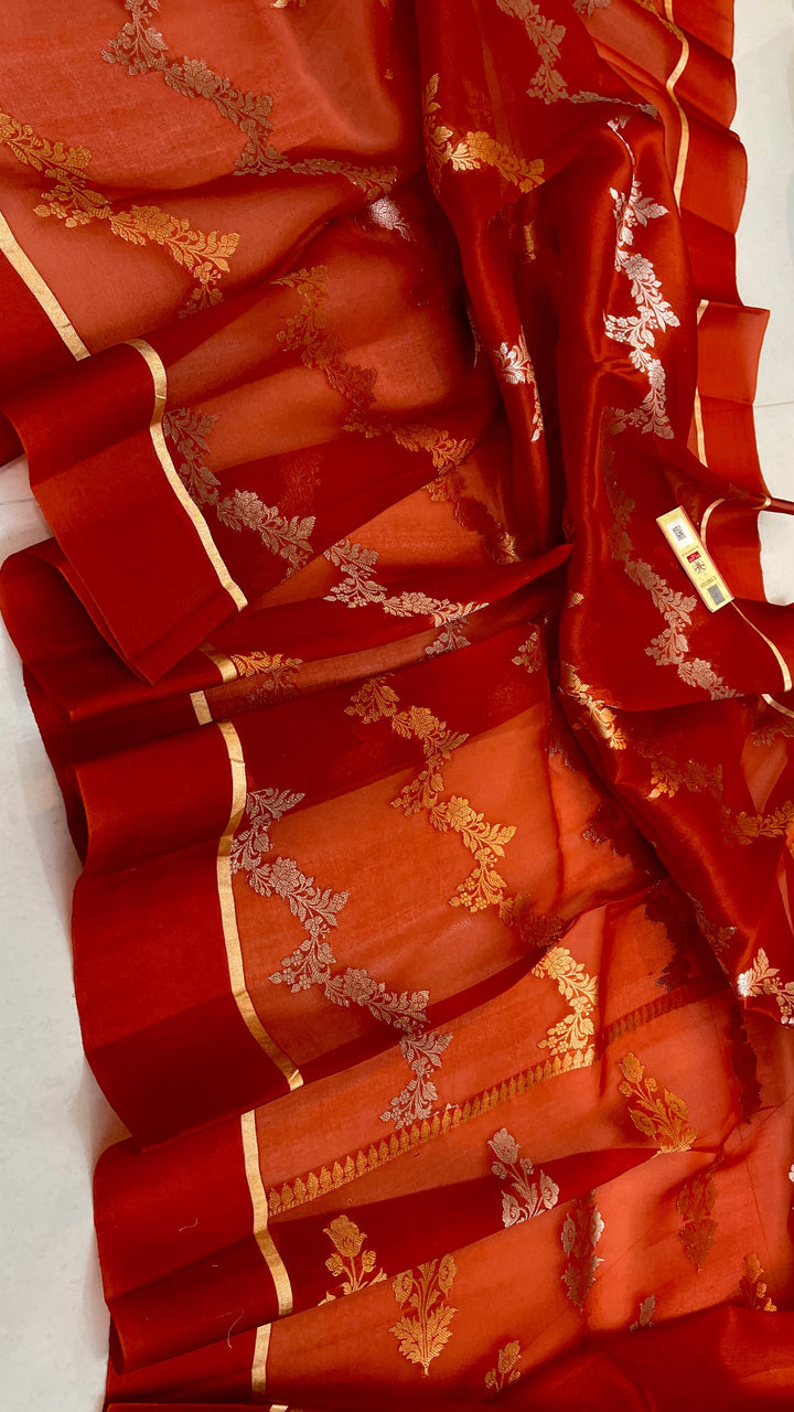 Exclusive Pure Banarasi Handloom Weaved Kora Silk Saree With Satin Border ( Silk Mark Certified)