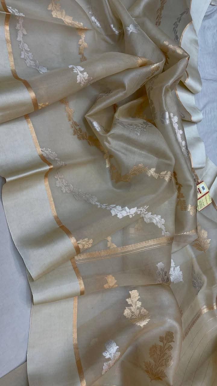 Exclusive Pure Banarasi Handloom Weaved Kora Silk Saree With Satin Border ( Silk Mark Certified)
