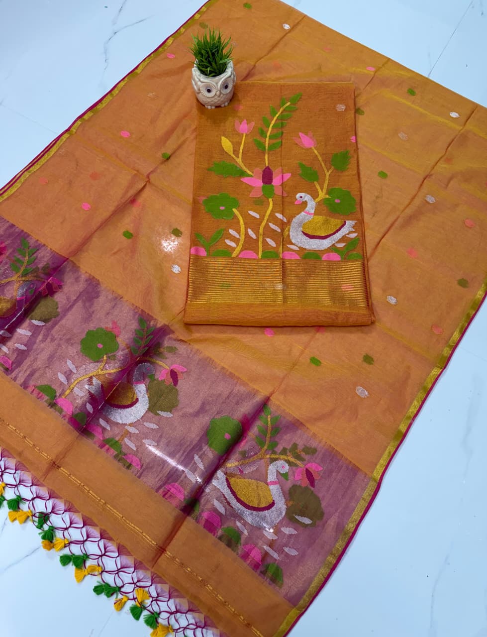 Exclusive Muslin Jamdani 2 pc Unstitched Suit.