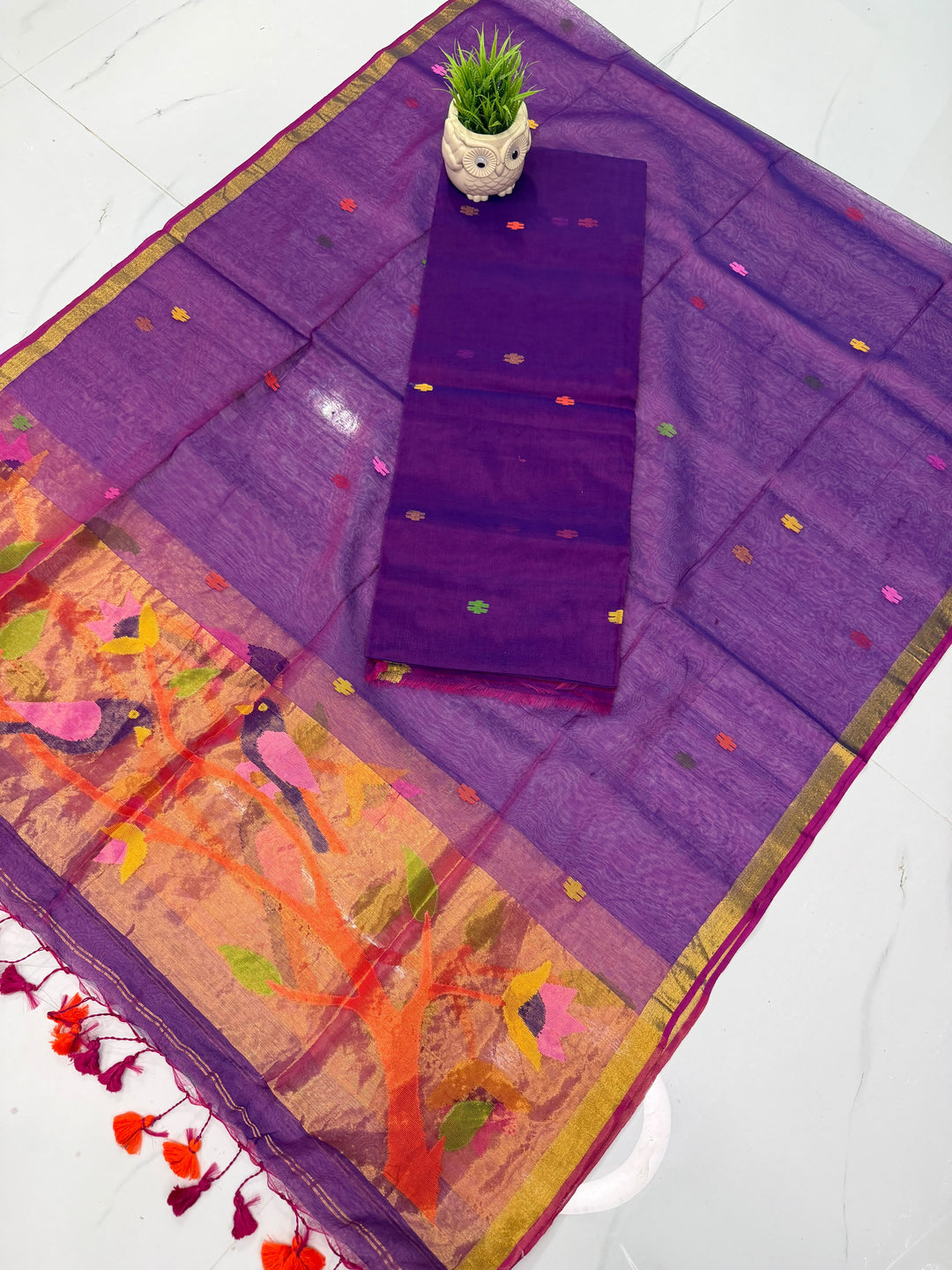 Exclusive Muslin Jamdani 2 pc Unstitched Suit.