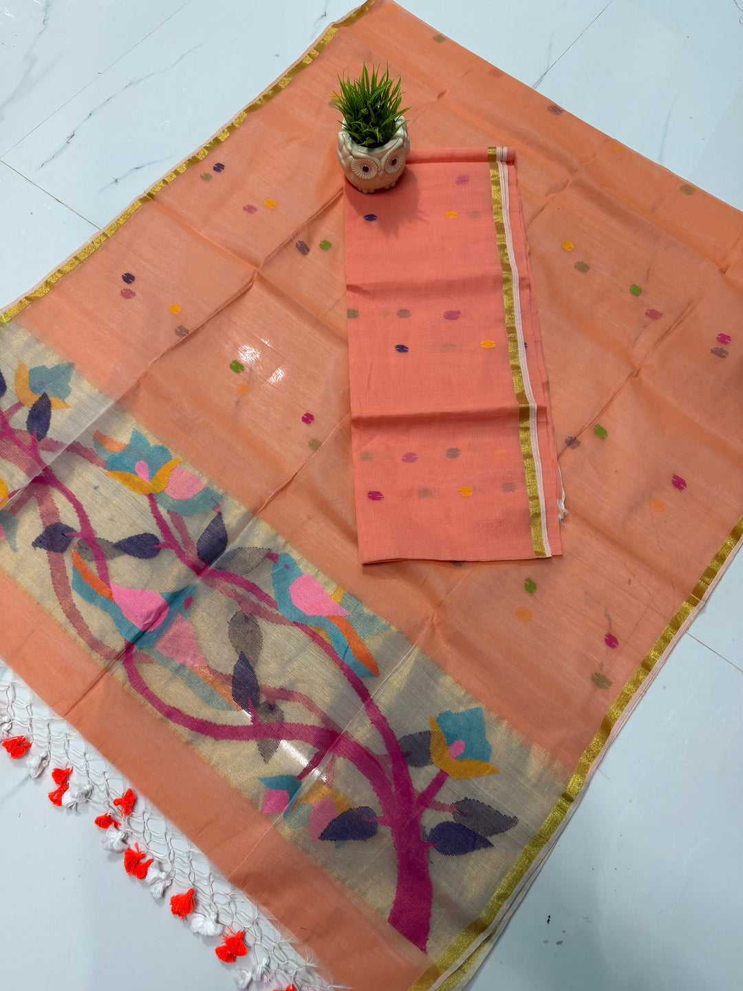 Exclusive Muslin Jamdani 2 pc Unstitched Suit.