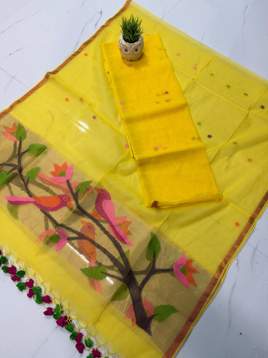 Exclusive Muslin Jamdani 2 pc Unstitched Suit.