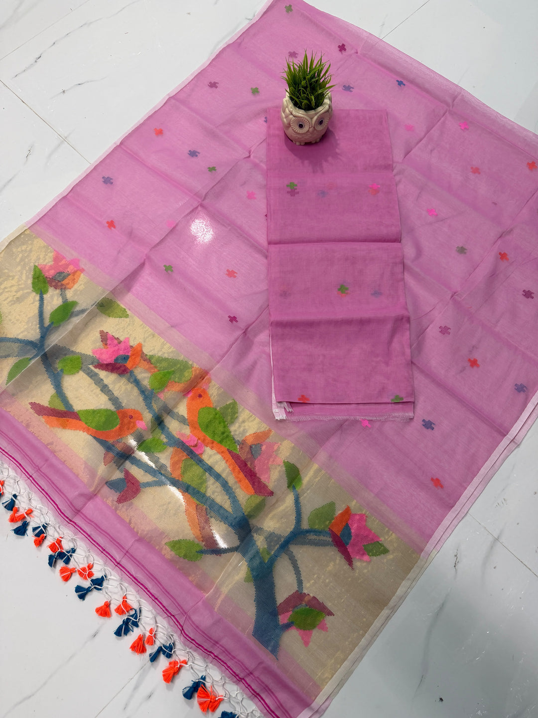 Exclusive Muslin Jamdani 2 pc Unstitched Suit.