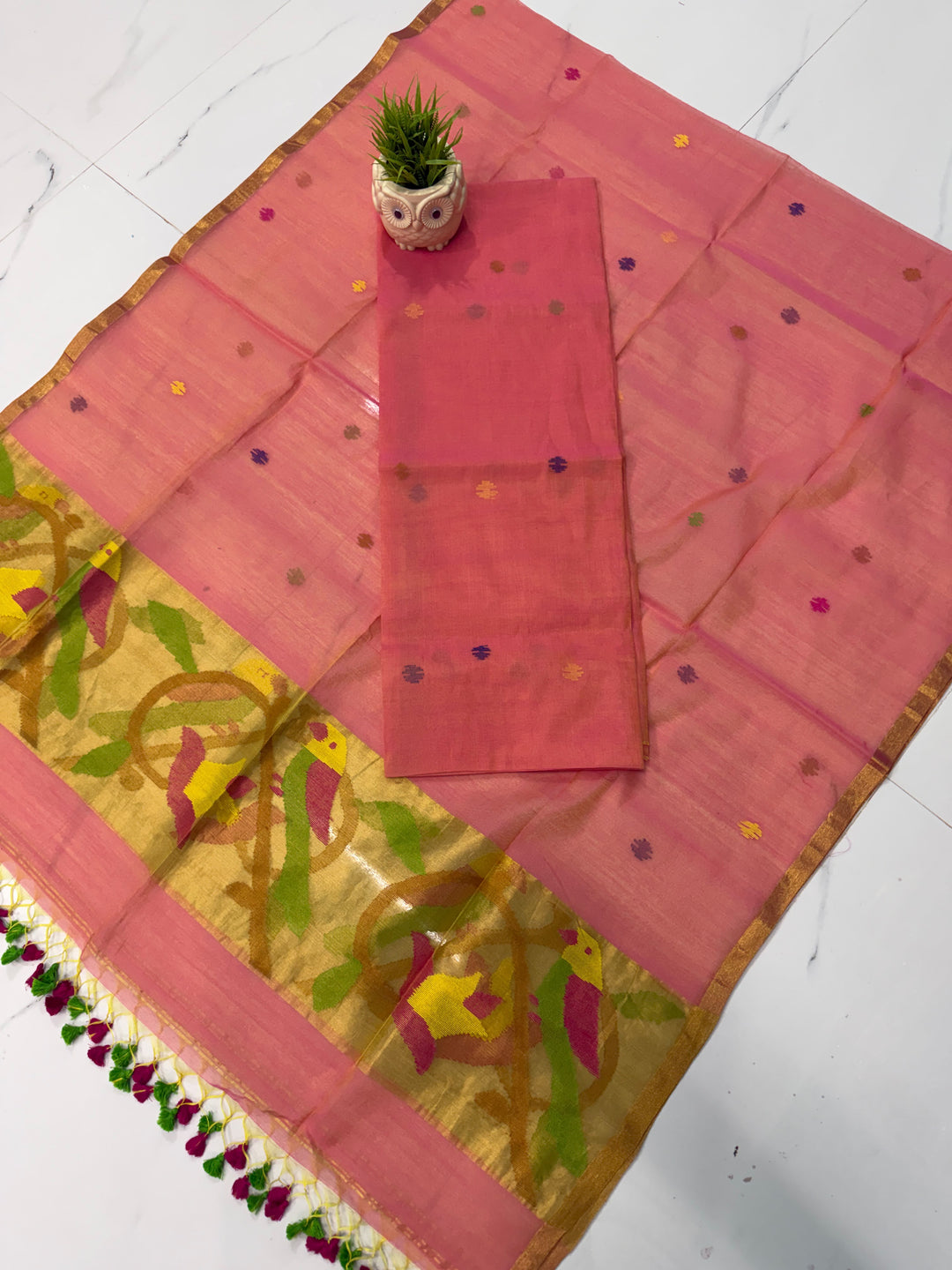 Exclusive Muslin Jamdani 2 pc Unstitched Suit.