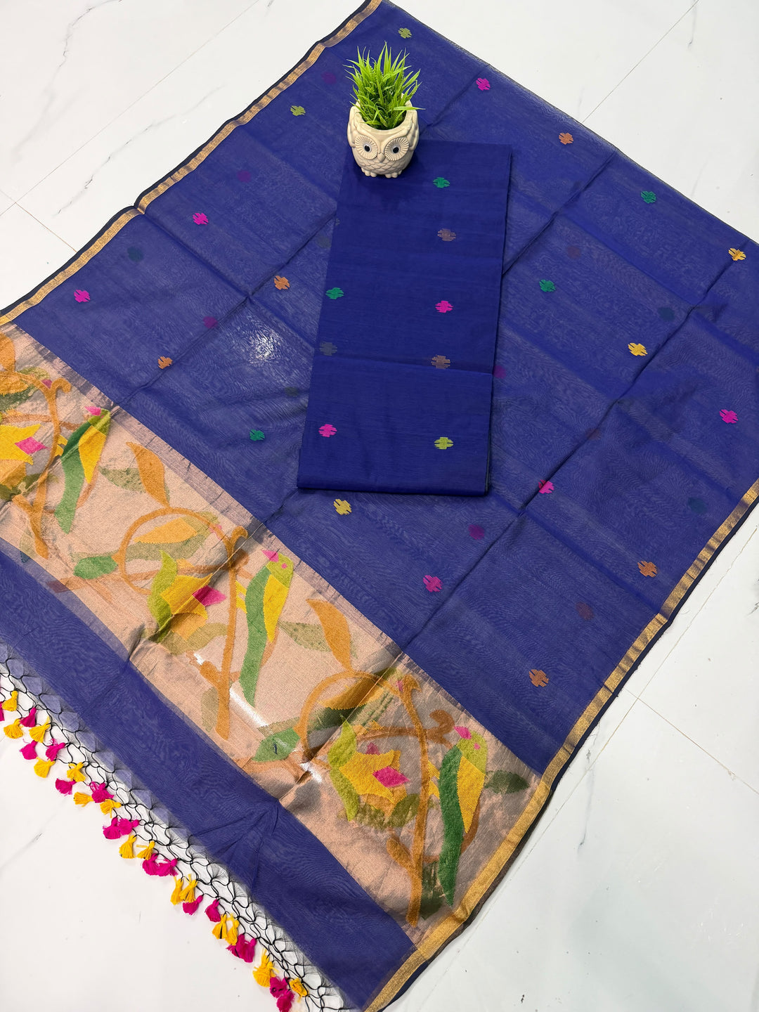 Exclusive Muslin Jamdani 2 pc Unstitched Suit.