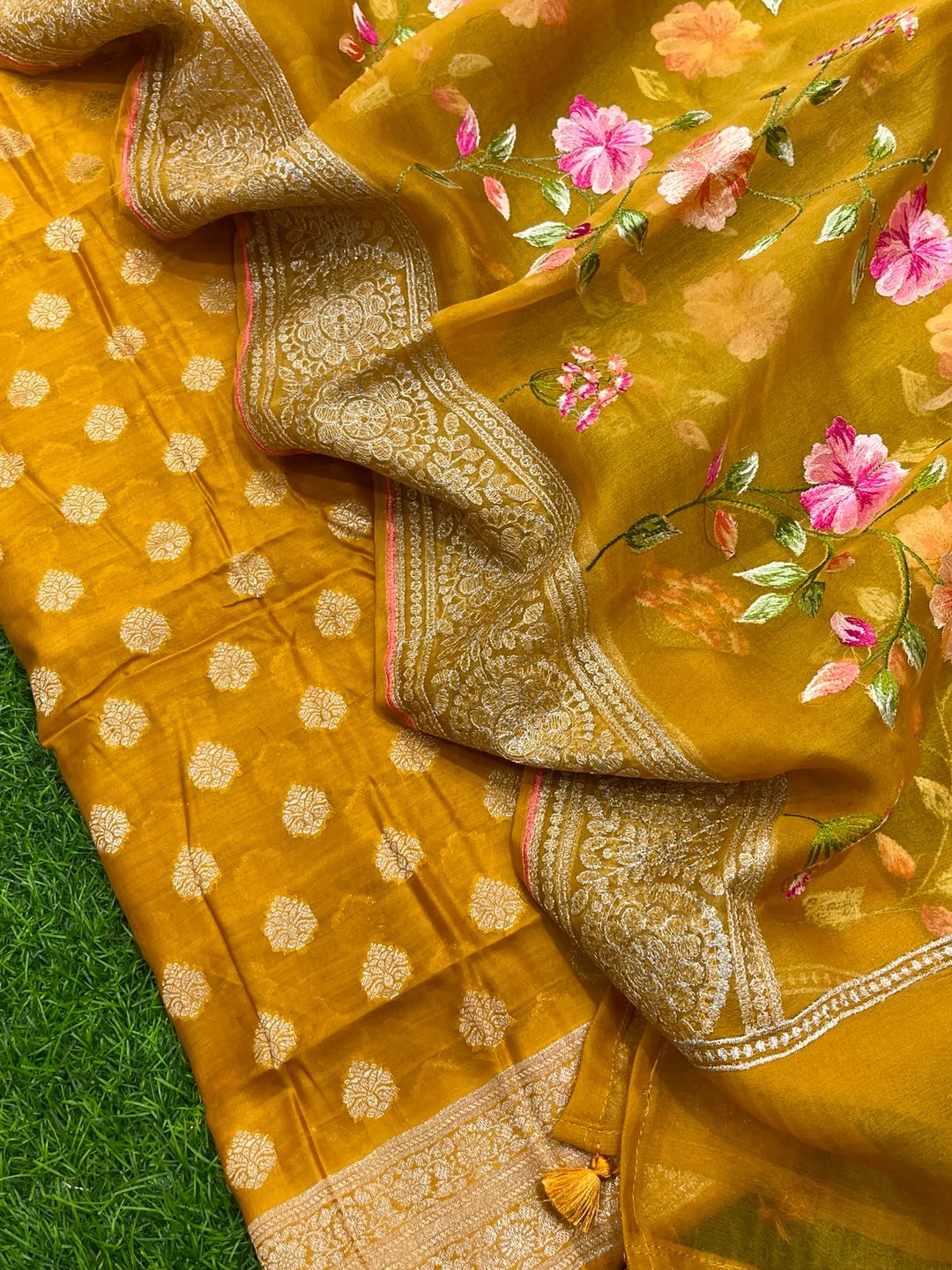 Pure Banarasi Resham Chanderi Silk Unstitched Suit With Organza Silk Dupatta