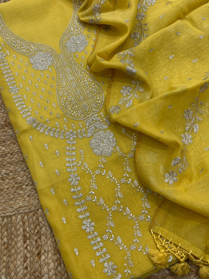 Pure Banarasi Resham Mul Chanderi Silk Unstitched Suit .