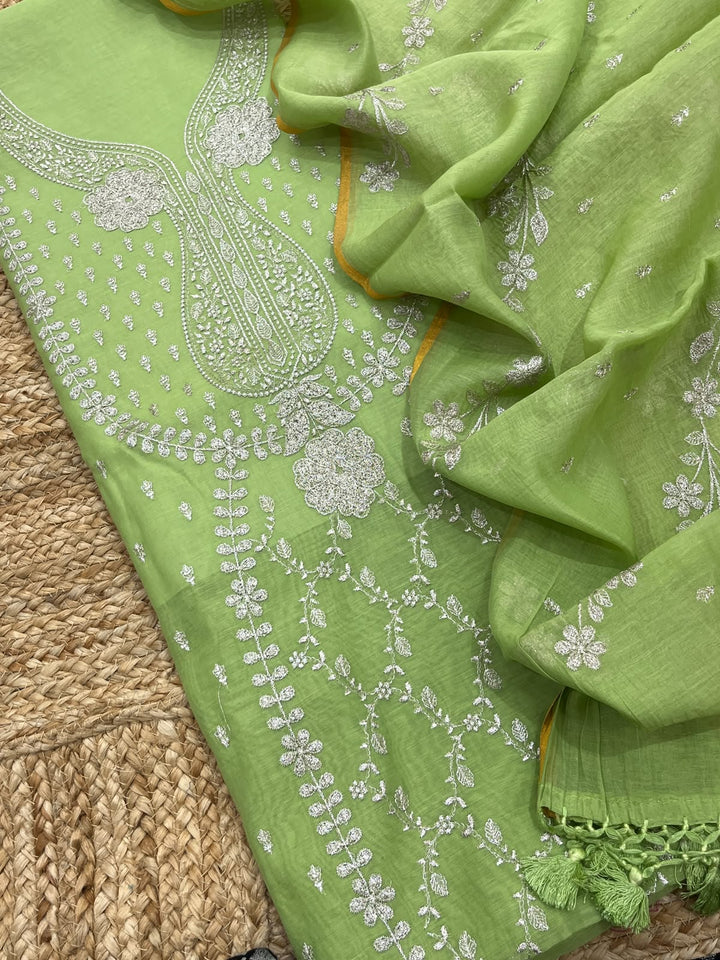 Pure Banarasi Resham Mul Chanderi Silk Unstitched Suit .