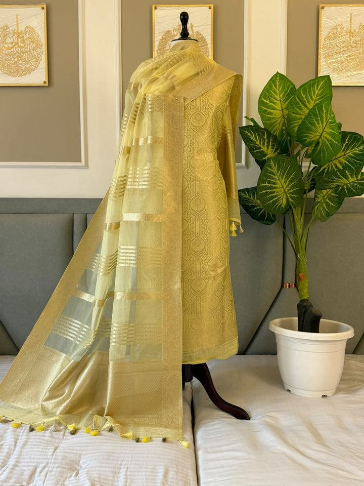 Banarasi Brocade Unstitched Suit With Organza Zari Weaved Dupatta.