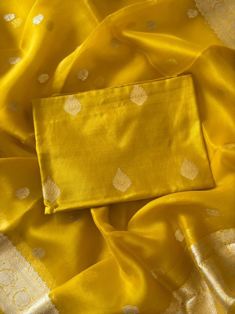 Pure Banarasi Kora Organza Unstitched Suit With Khadwa Work and Chiniya Dupatta