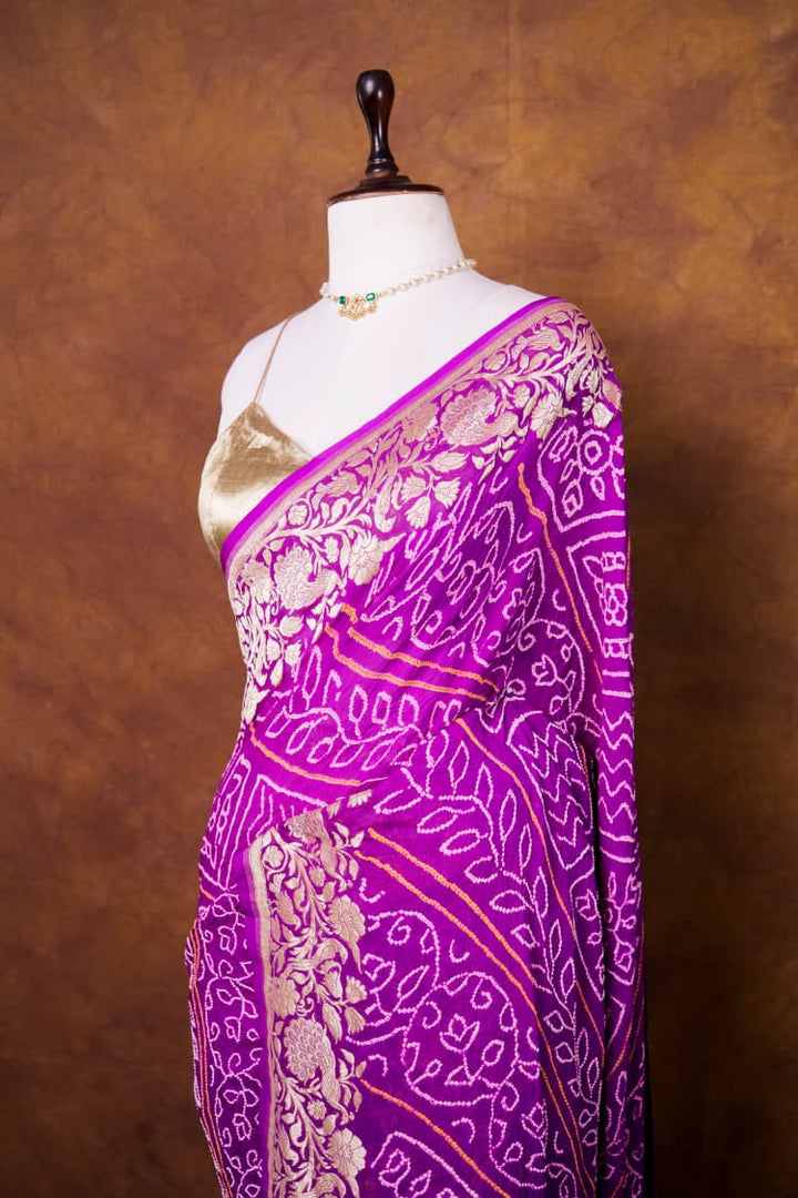 Pure Khaddi georgette Saree with Sarkam Bandhani Work