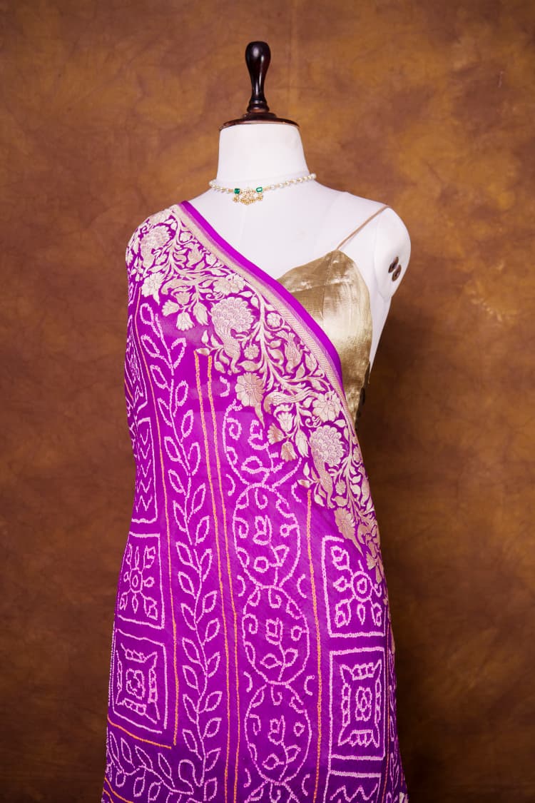 Pure Khaddi georgette Saree with Sarkam Bandhani Work