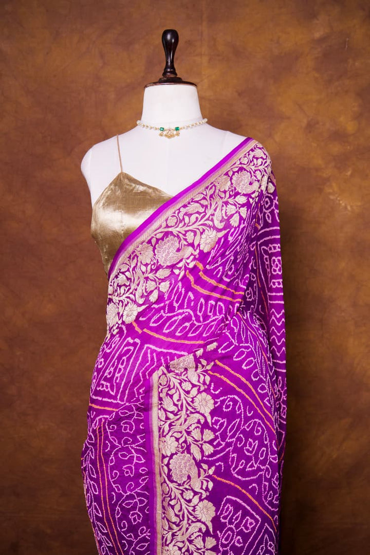 Pure Khaddi georgette Saree with Sarkam Bandhani Work