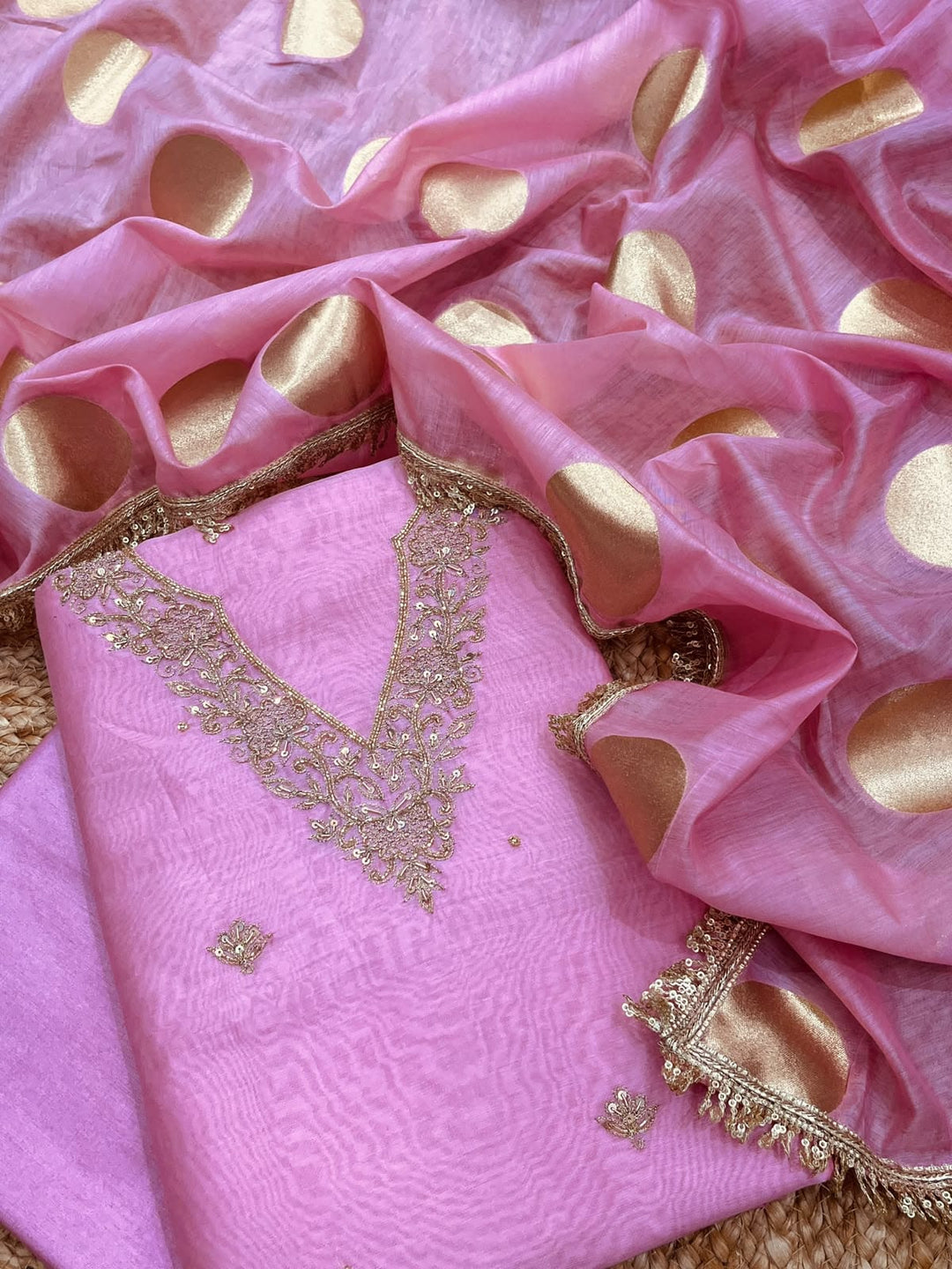 Pure Banarasi Mul Chanderi silk Hand Embroidery Unstitched Suit.(ANARKALI STYLE )