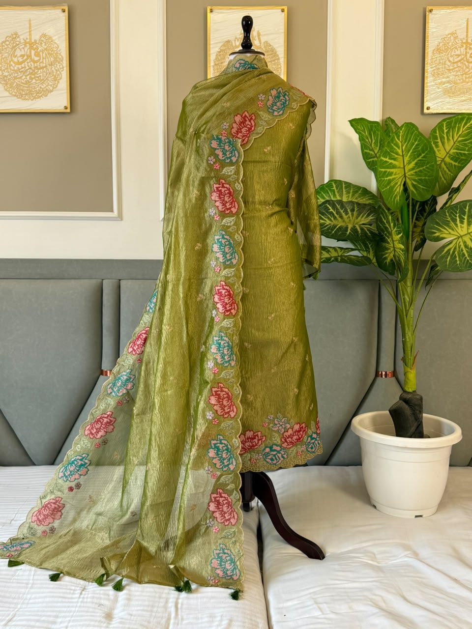 Exclusive Banarasi Tissue Crush Multi Thread Embroidery Suit Set With Dupatta