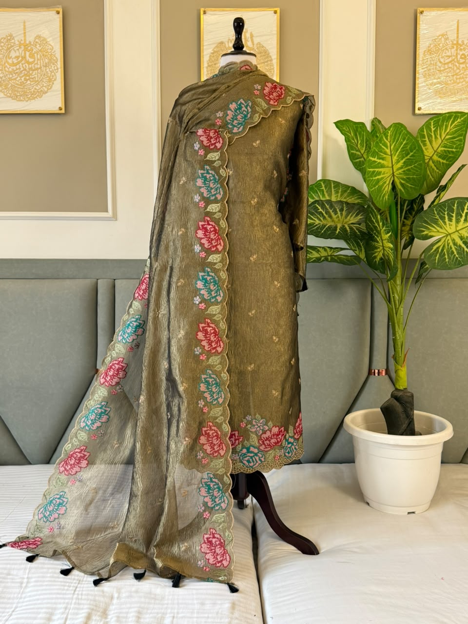 Exclusive Banarasi Tissue Crush Multi Thread Embroidery Suit Set With Dupatta