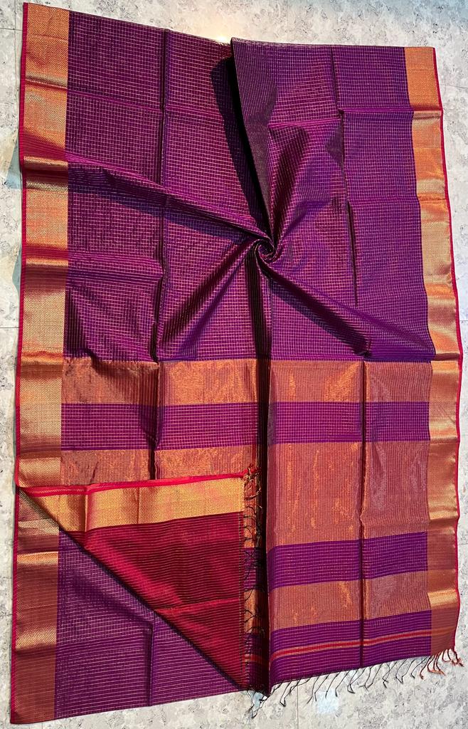 Handloom Maheshwari Silk Saree With Blouse.