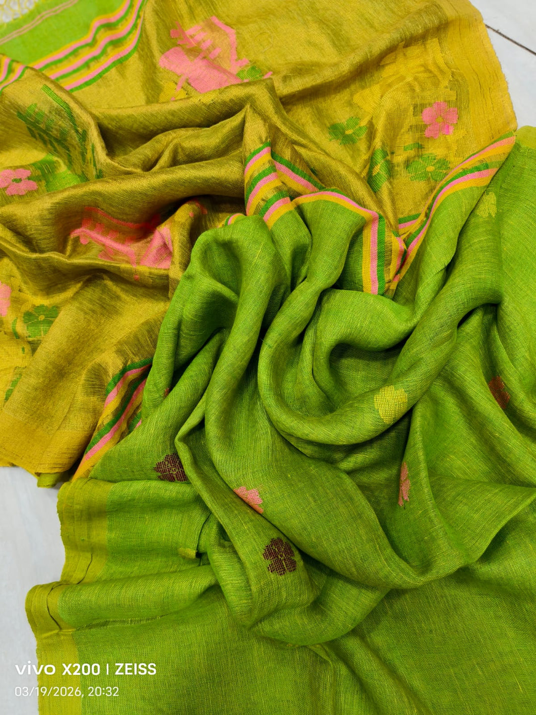 Pure Handloom Linen Jamdani Saree With Boluse.
