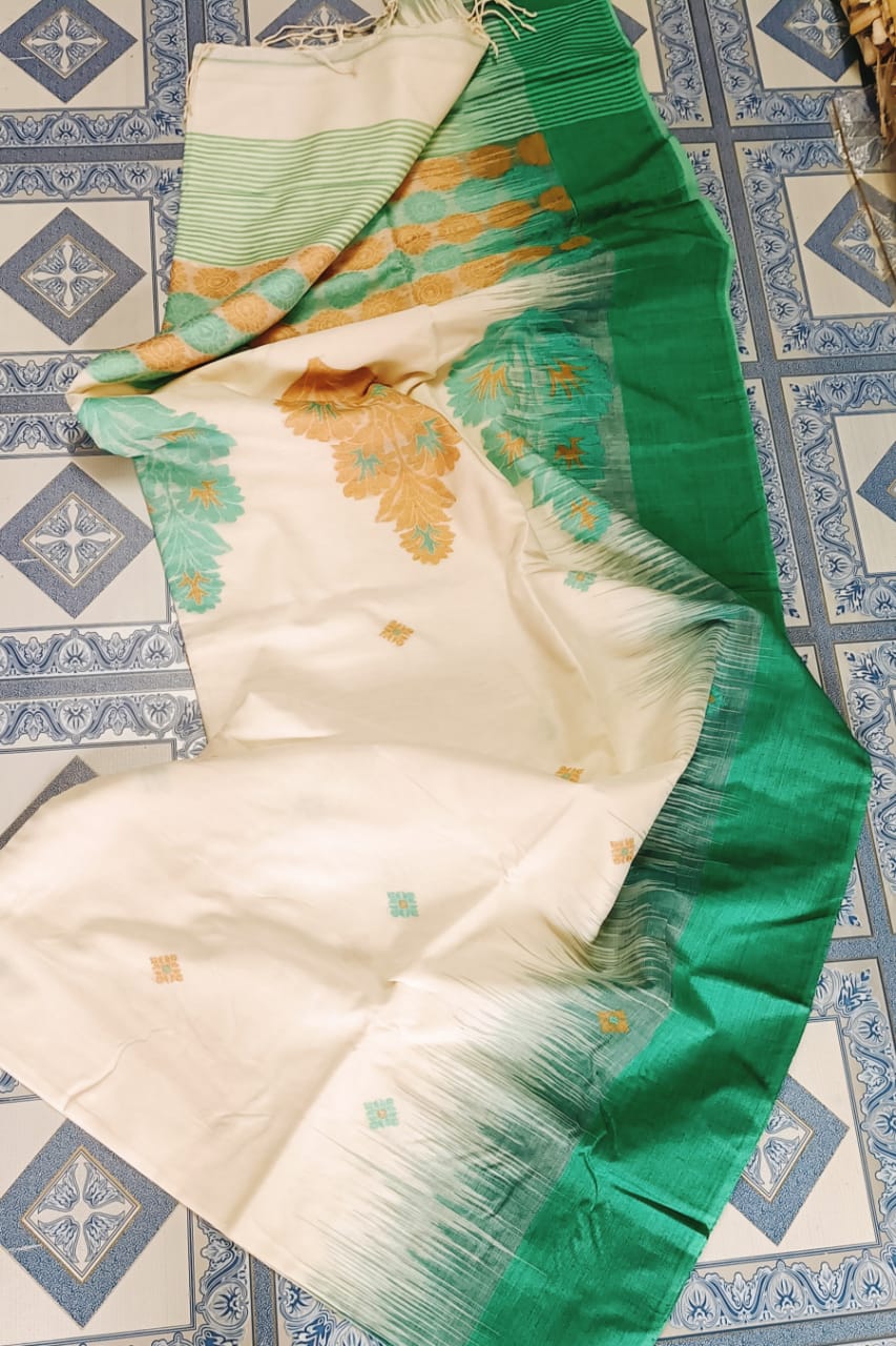 Pure Cotton jamdani Saree With Running Blouse  . ( Length- 6.3 meter