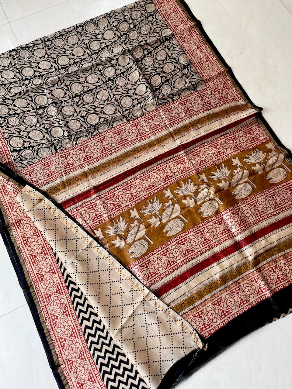 Hand Block Print Pure Chanderi Saree With Blouse