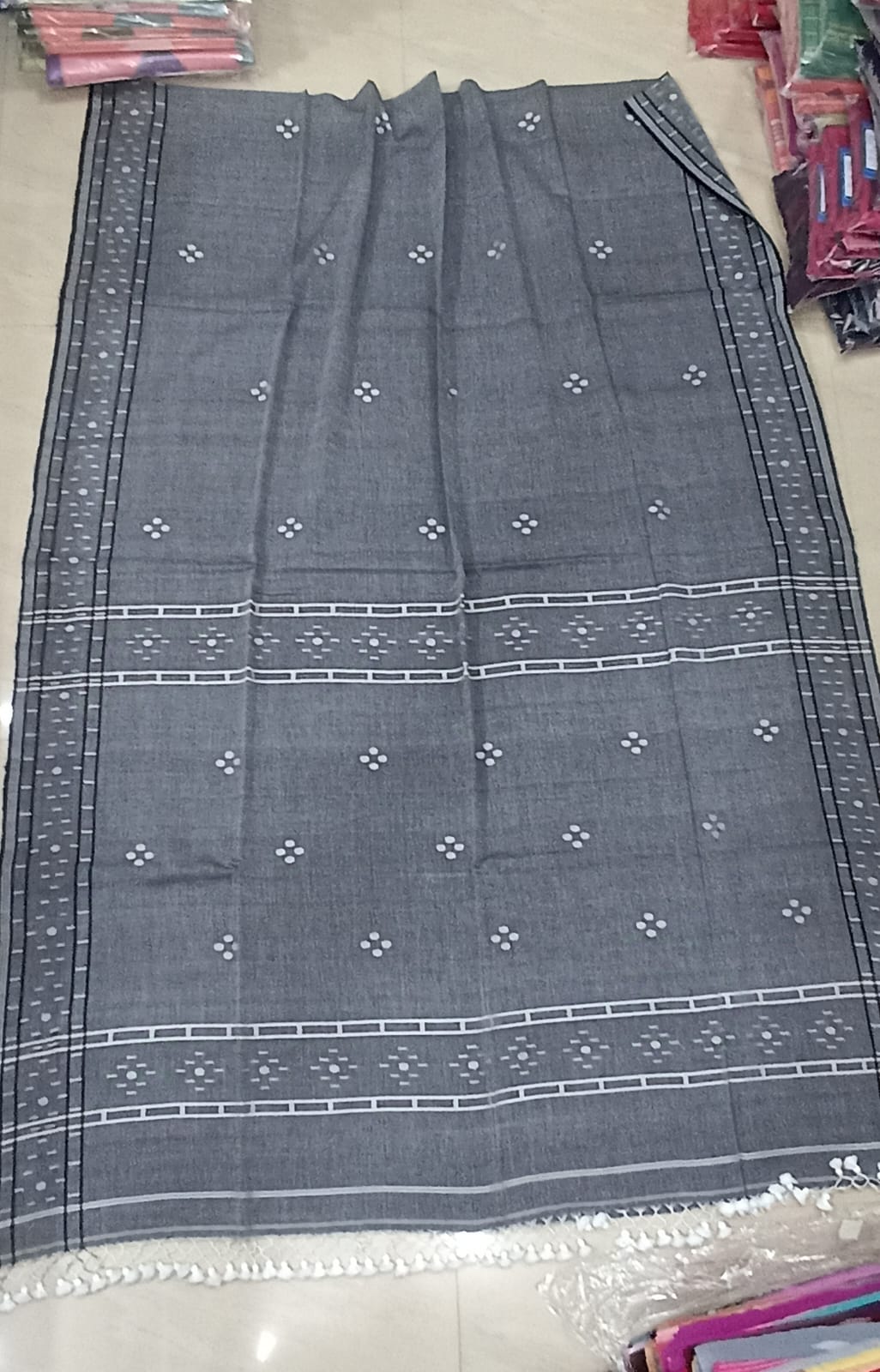 Pure Cotton jamdani Saree With Running Blouse  . ( Length- 6.3 meter