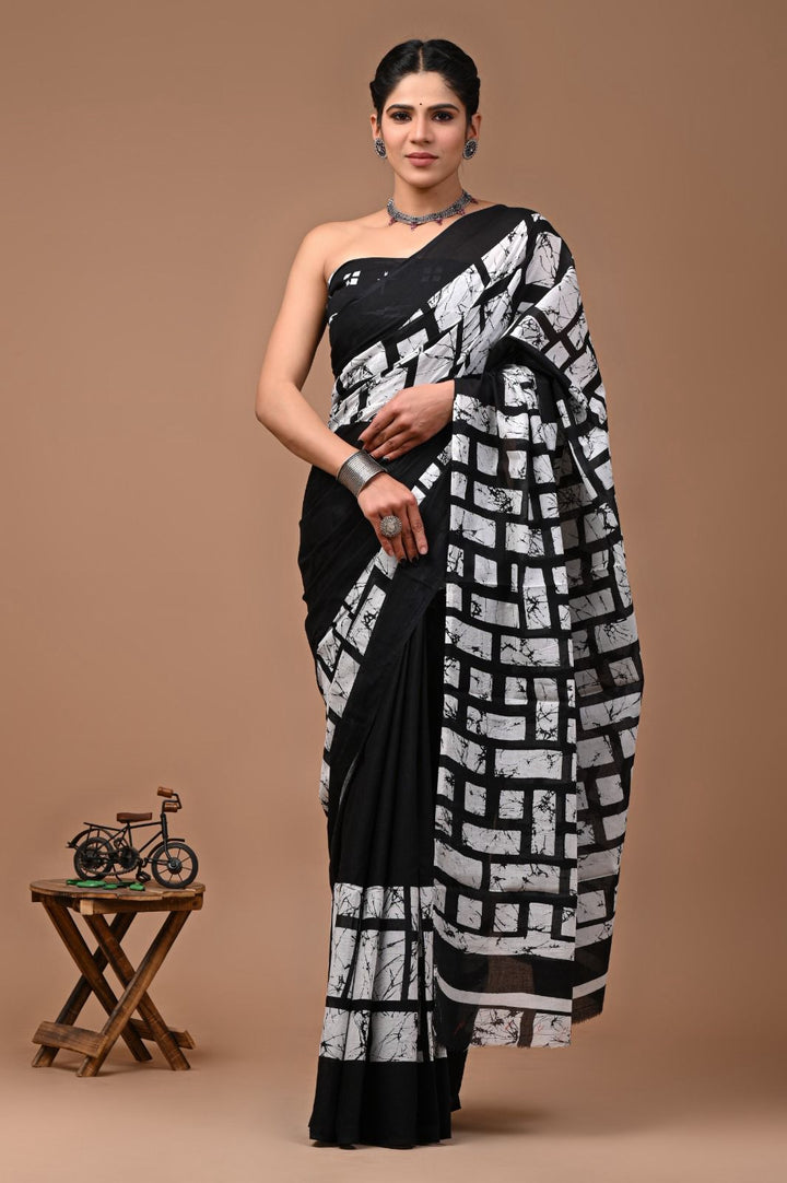 Pure  Mul cotton Hand print saree with Blouse.